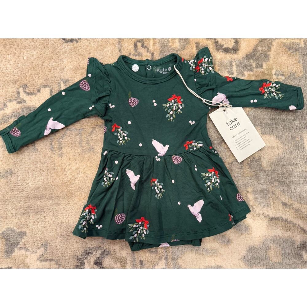 Kyte Baby Girls Bamboo Green Holiday Dress /romper Sz 0-3 Months NWT